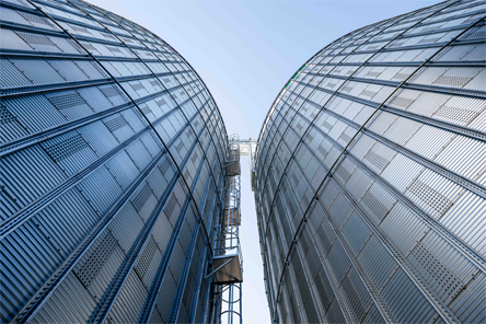 40 ezer tonnás gabonatároló rendszert adtunk át